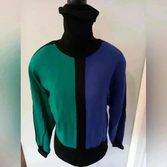 Spanner  turtleneck - Picture 1 of 4